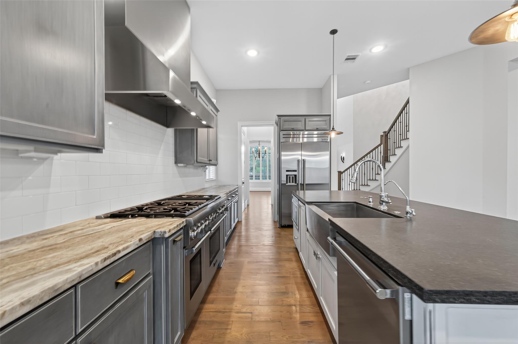 7504 Flowerdale Street