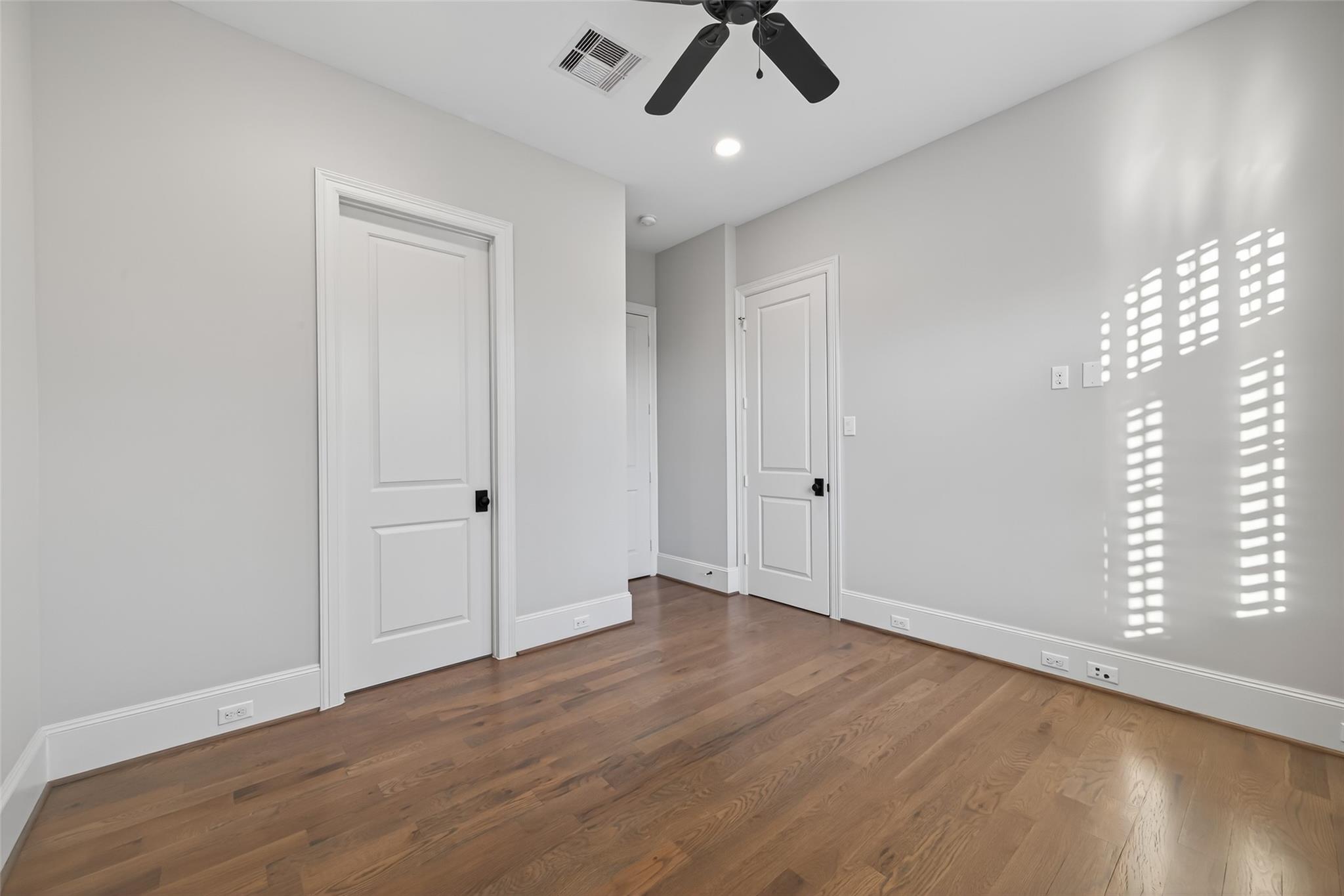 7504 Flowerdale Street