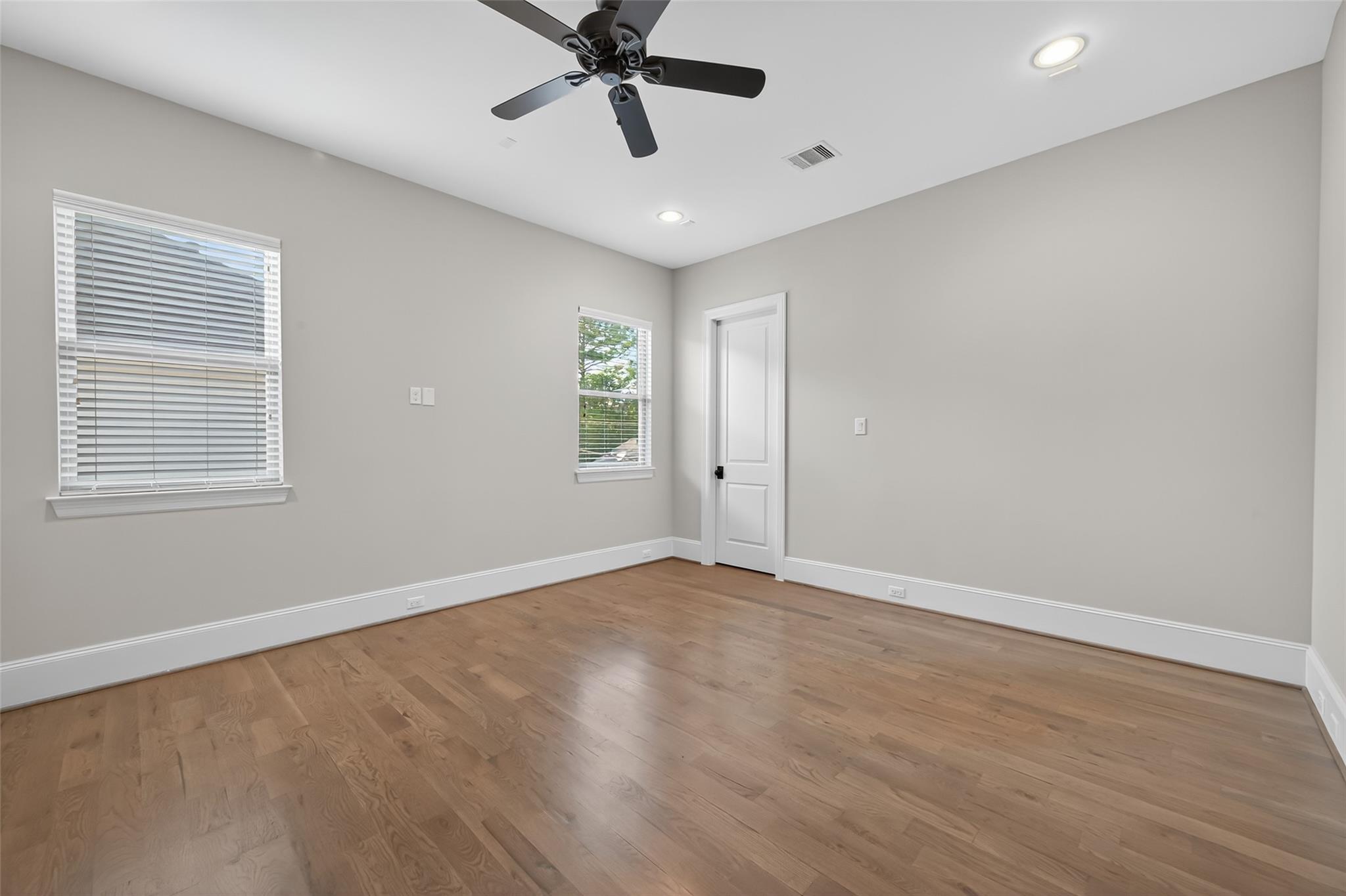 7504 Flowerdale Street