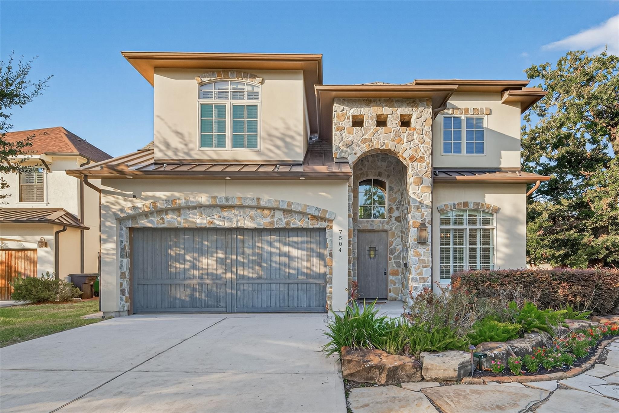 7504 Flowerdale Street