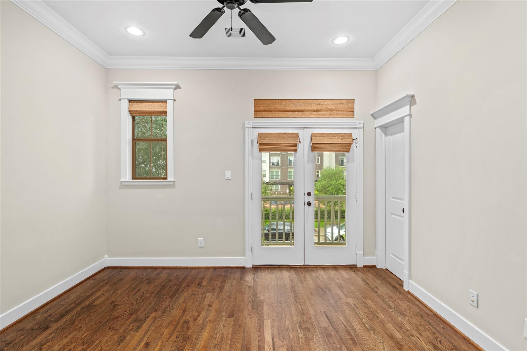 412 W 25th Street