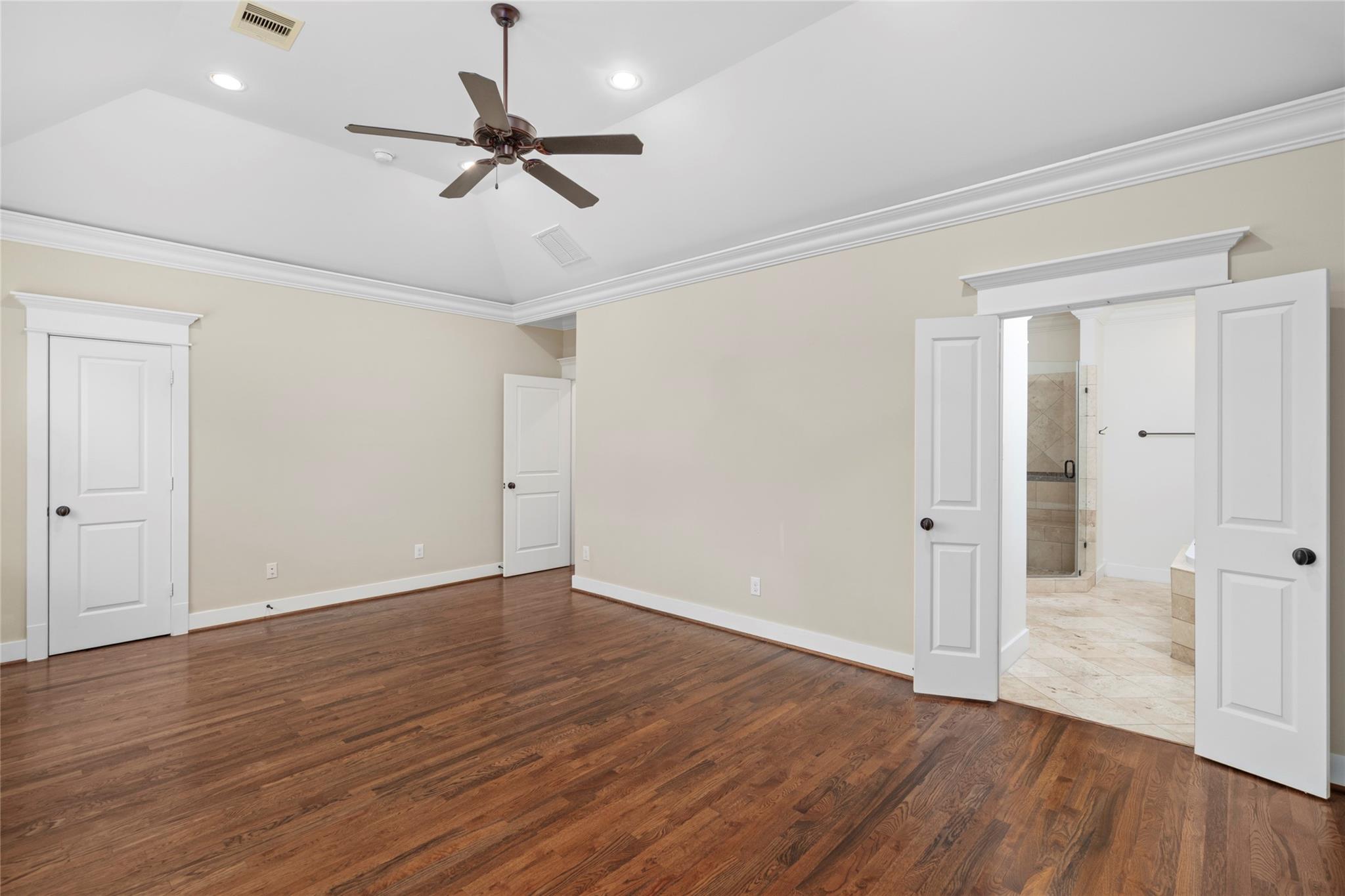 412 W 25th Street