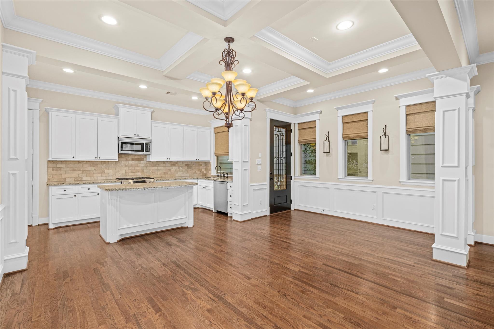 412 W 25th Street