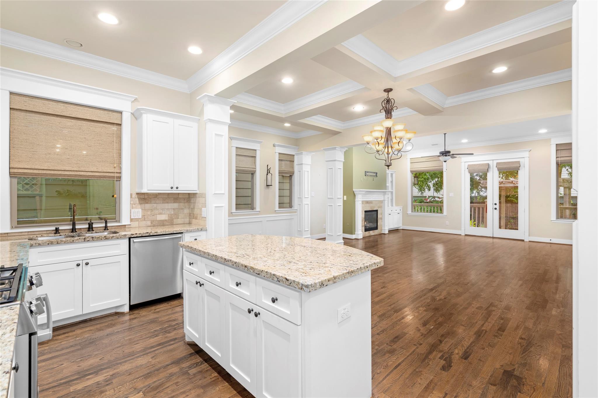 412 W 25th Street