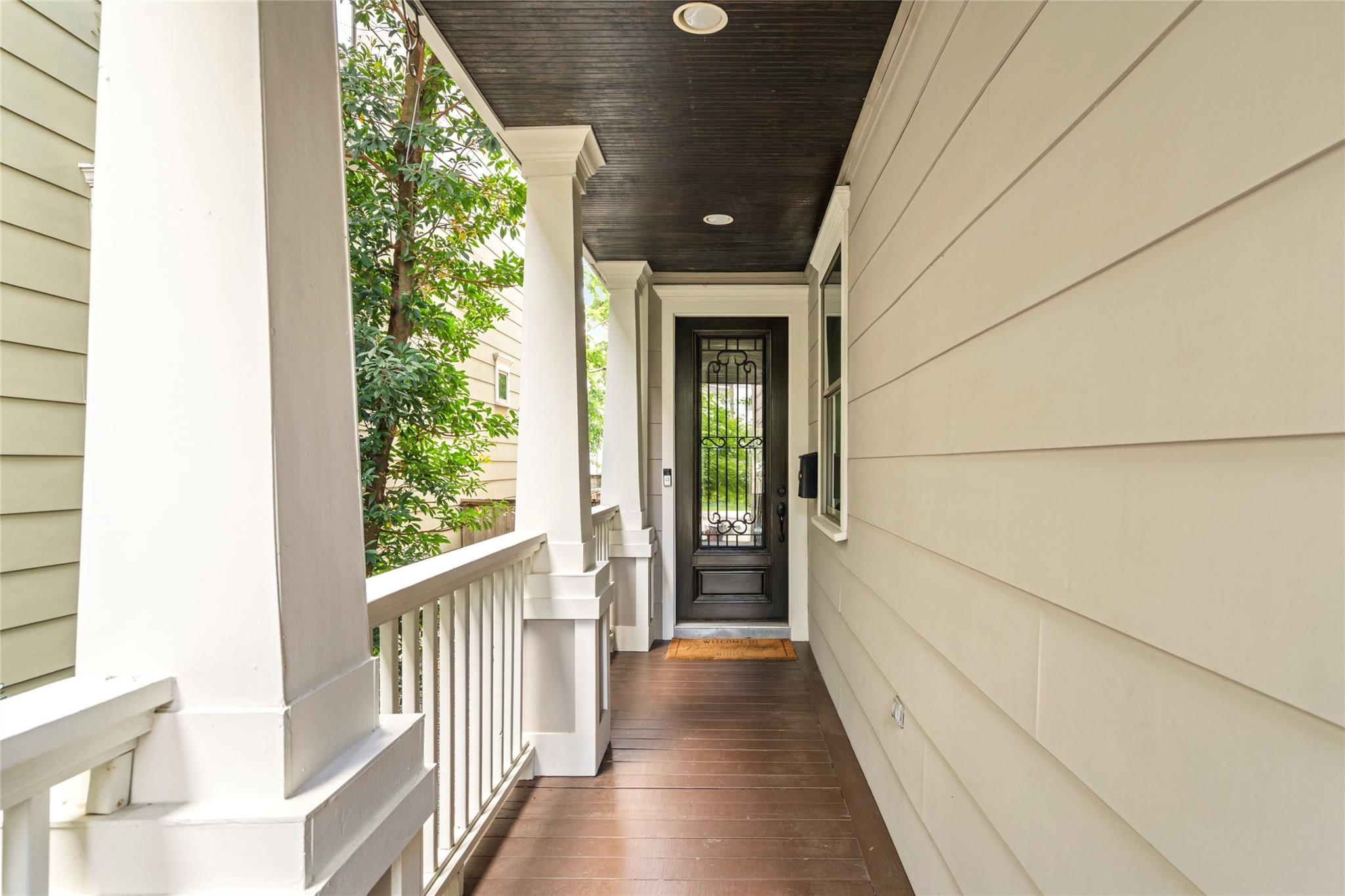 412 W 25th Street