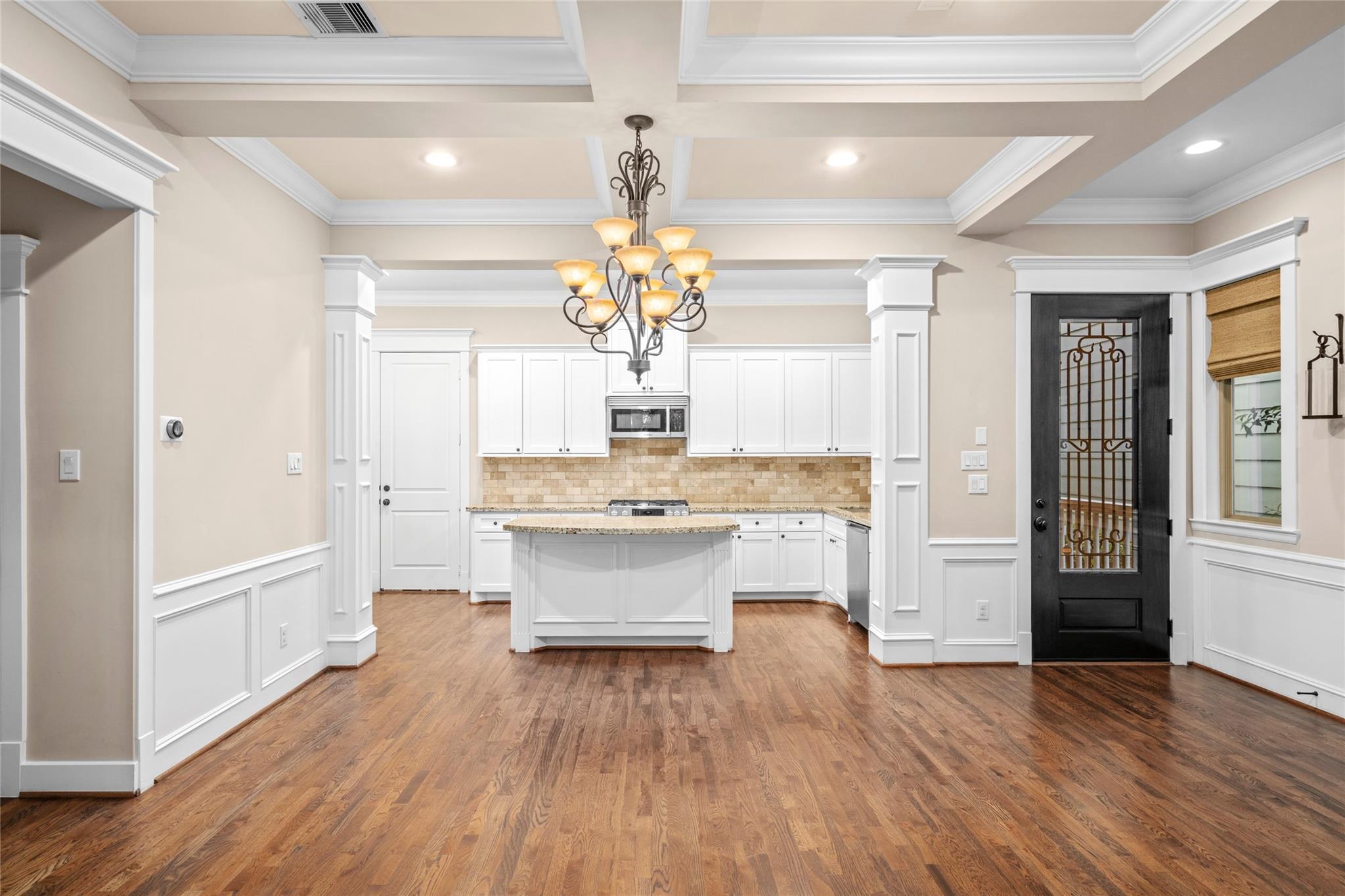 412 W 25th Street