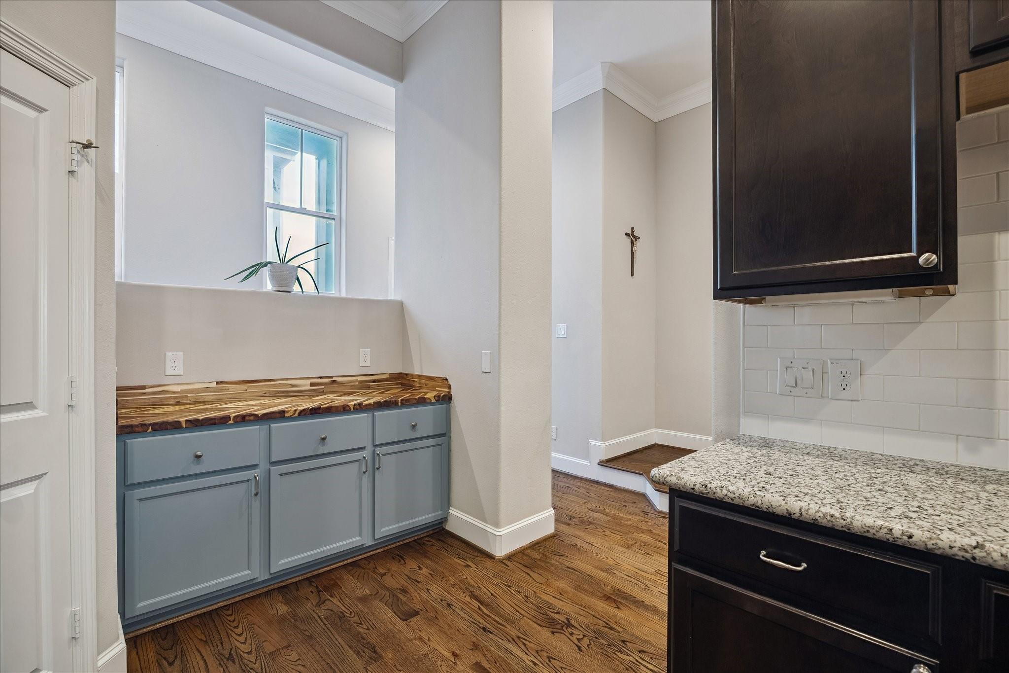615 W 24th Street