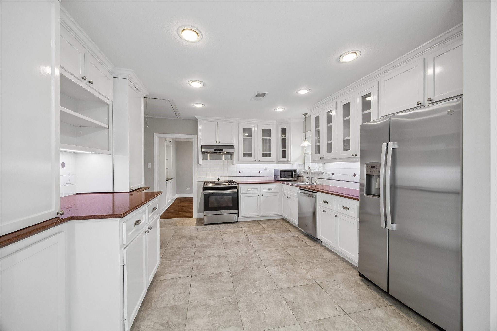 2108 White Oak Drive