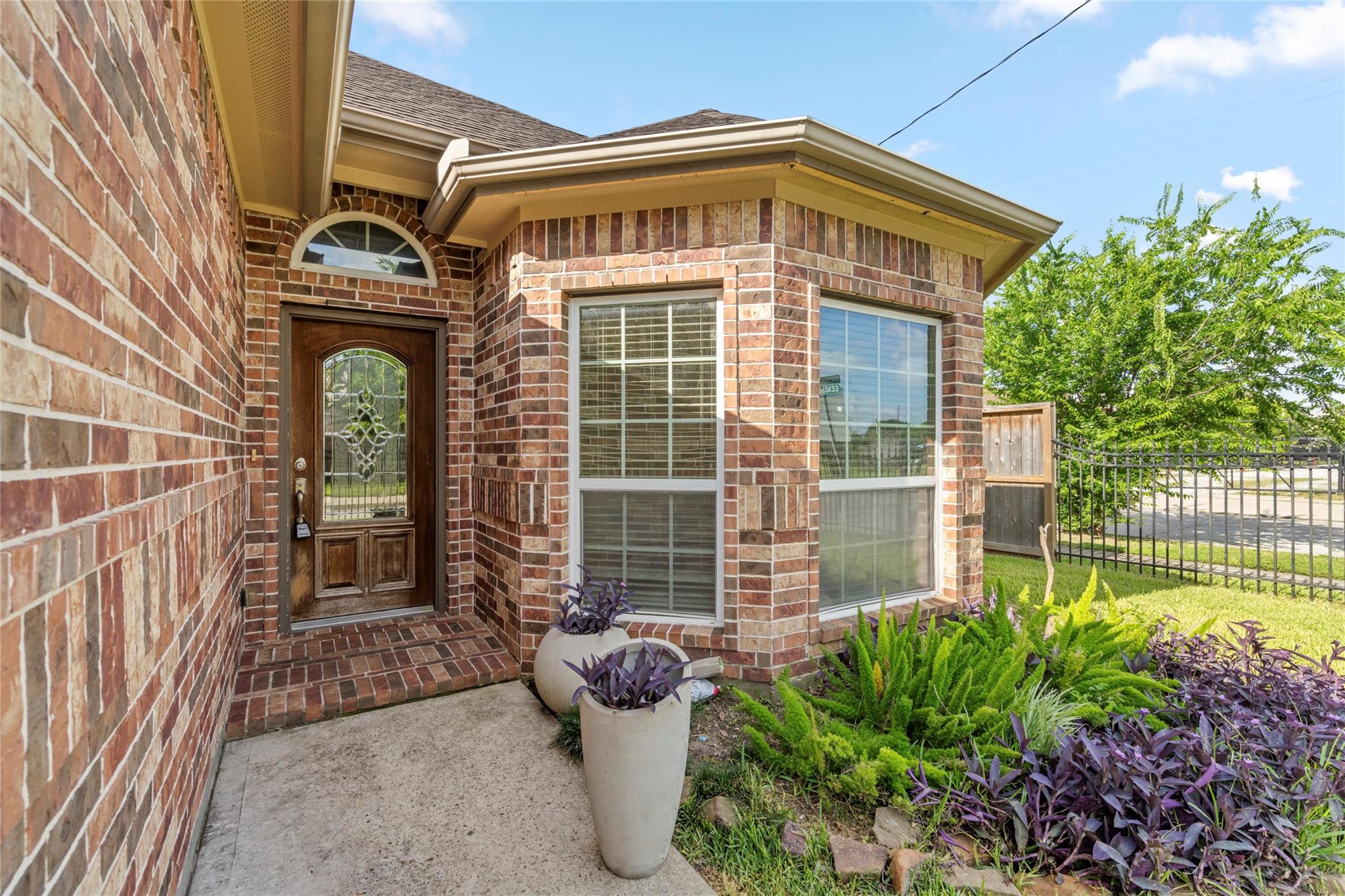 1613 Saulnier Street