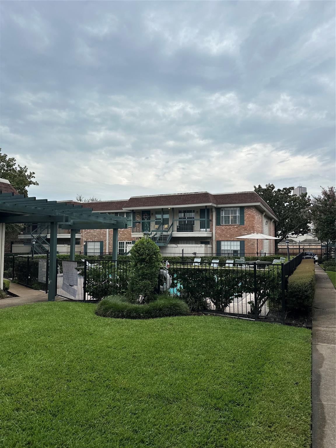 845 Augusta Drive # 17
