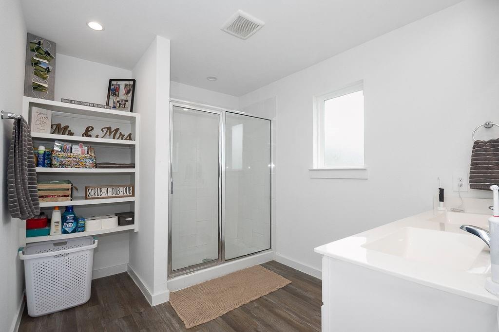 8938 Colicroot Drive