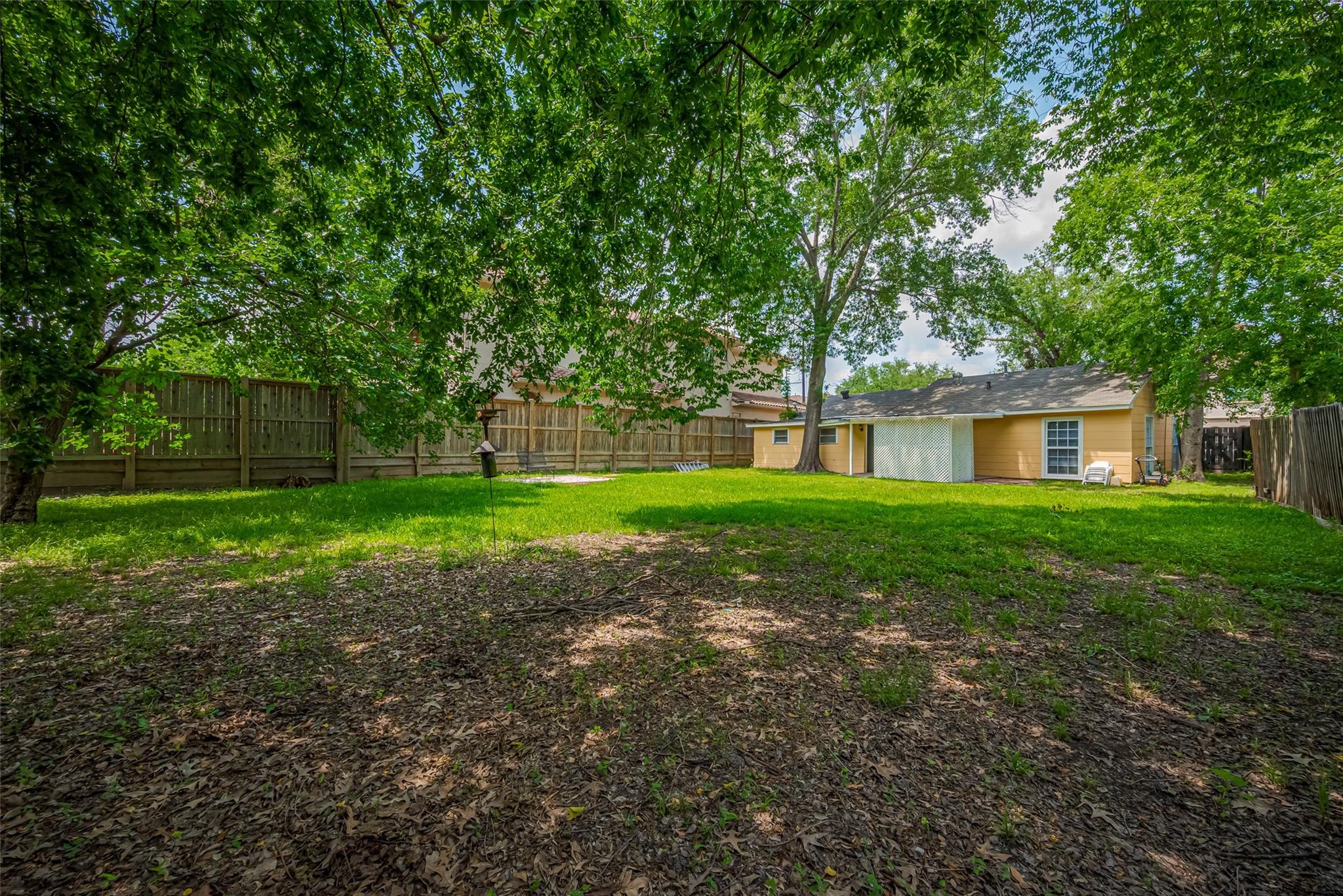 5513 Fairdale Lane