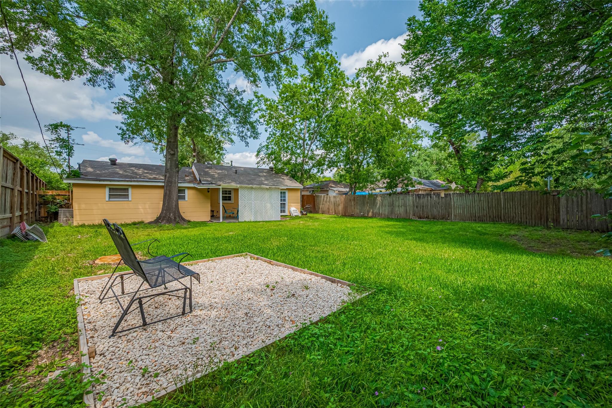 5513 Fairdale Lane