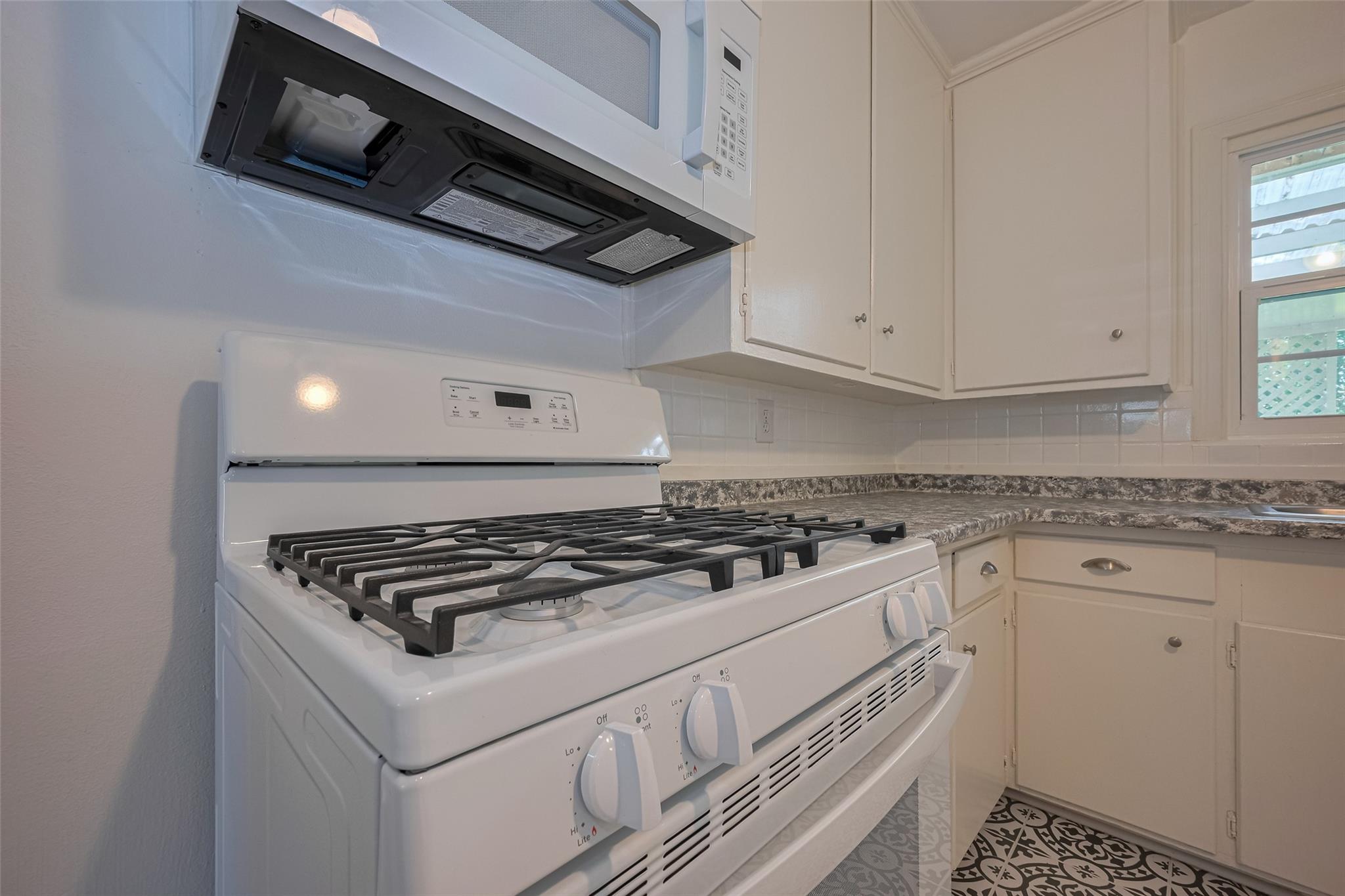 5513 Fairdale Lane