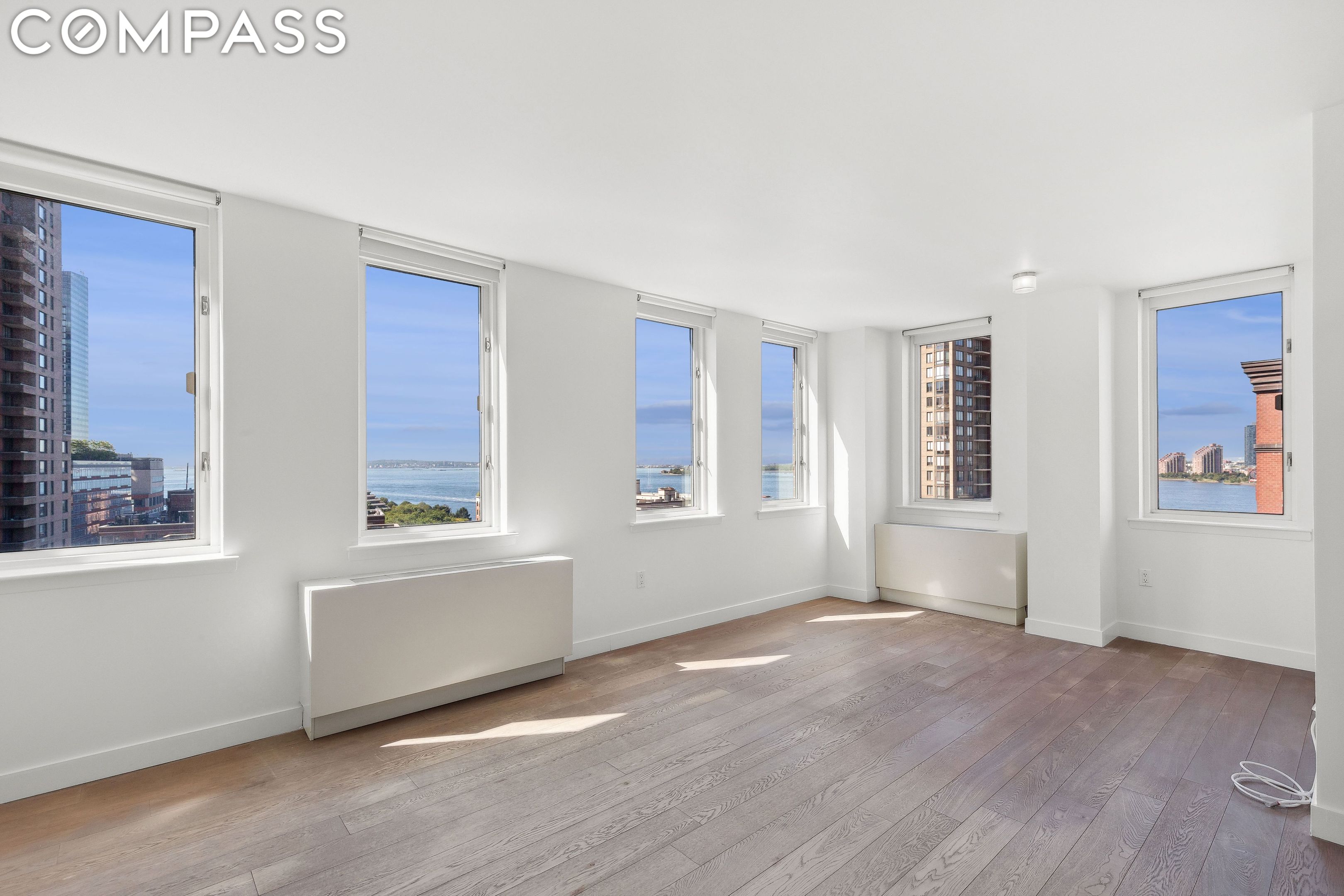 225 Rector Place 15G