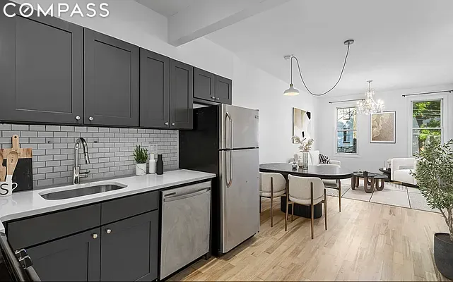 453 Harman Street 2