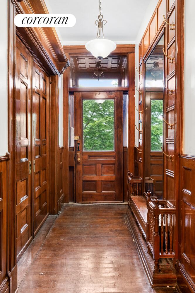 135 W 122ND Street