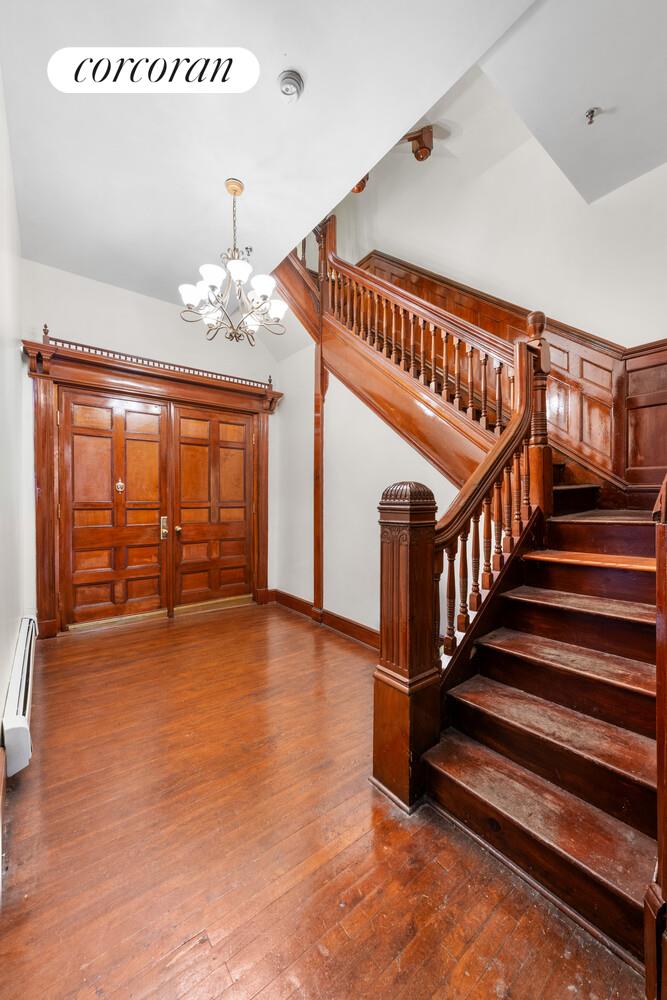 135 W 122ND Street