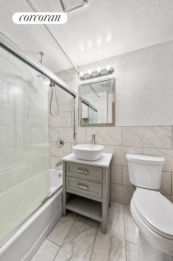 135 W 122ND Street