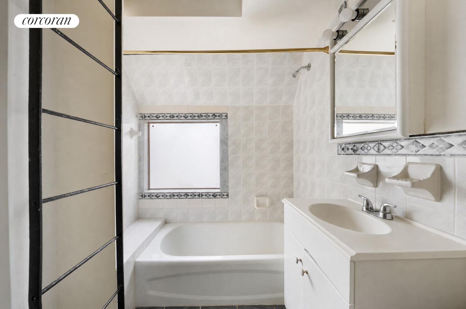 135 W 122ND Street