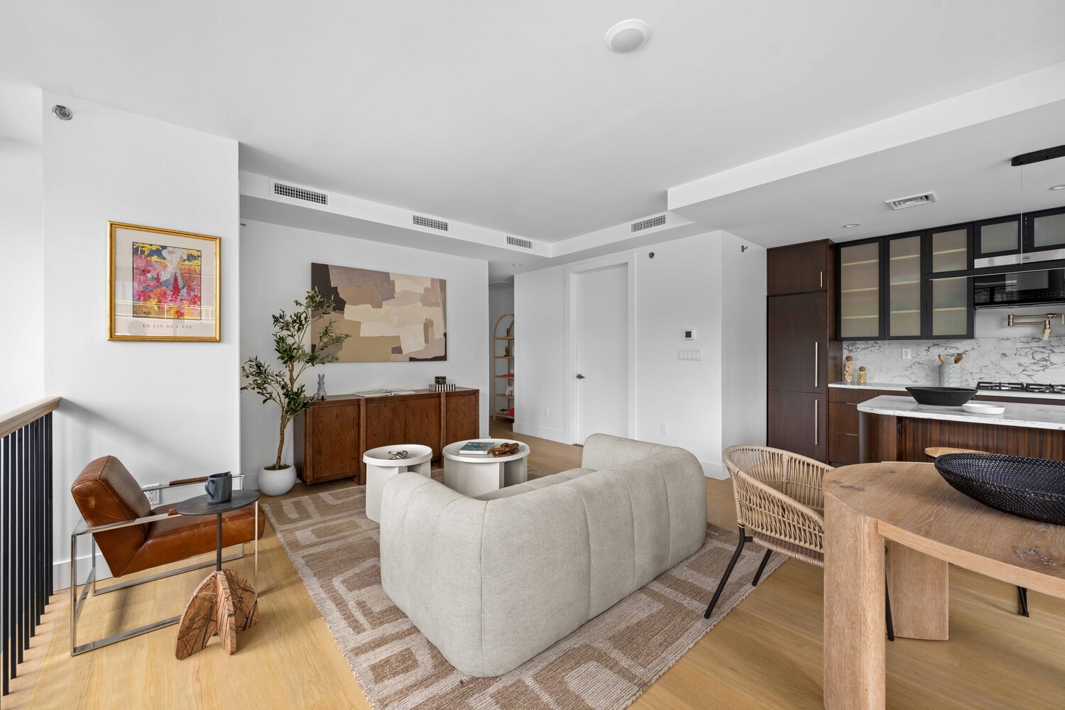 814 5TH Avenue MAIS