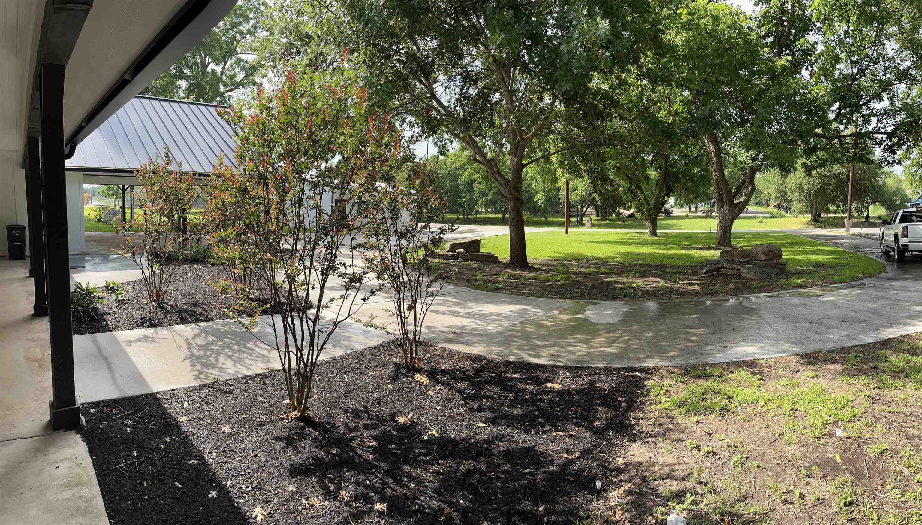3120 RIVER OAKS