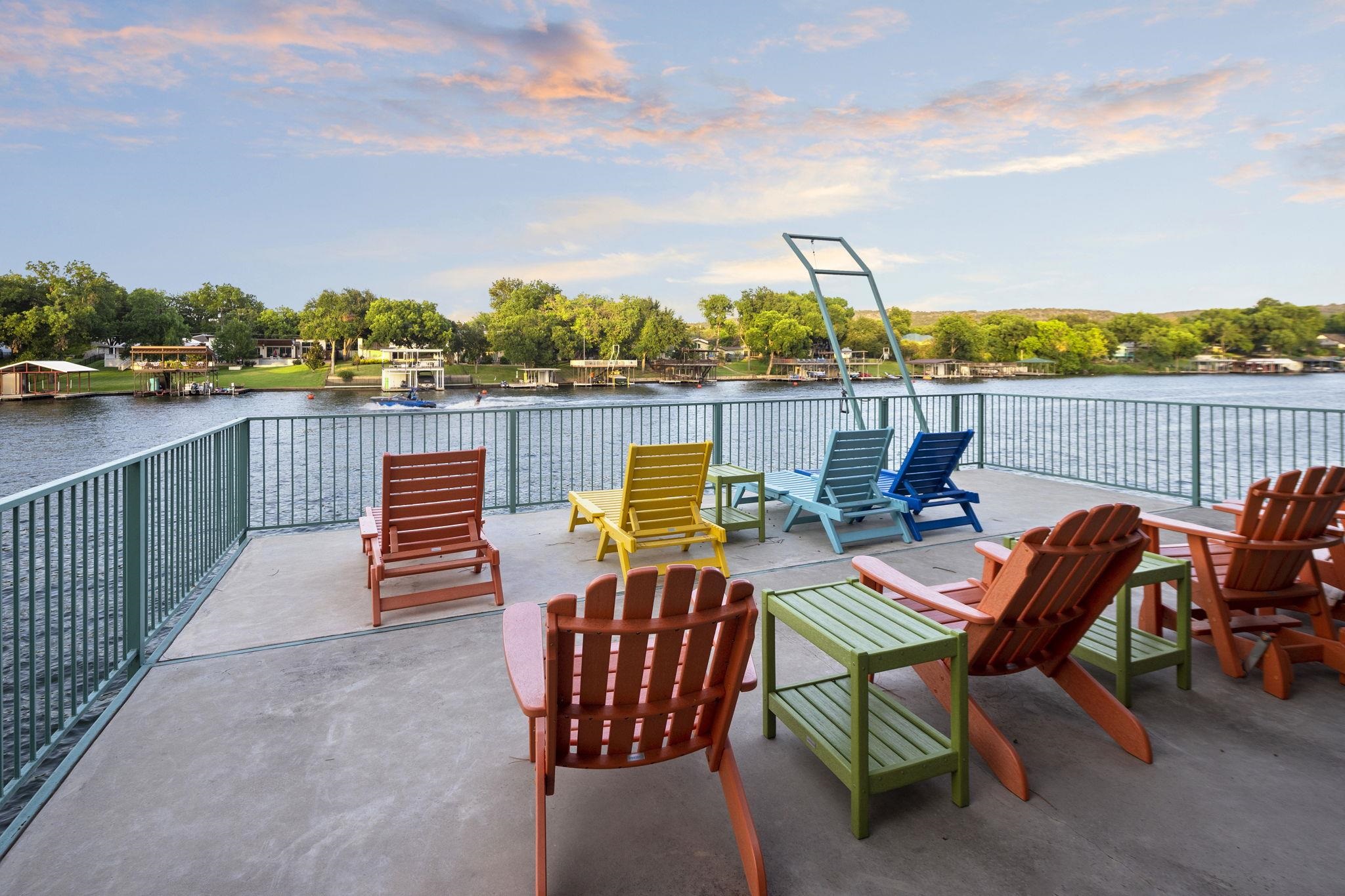 2740 WILLIAMS LAKESHORE