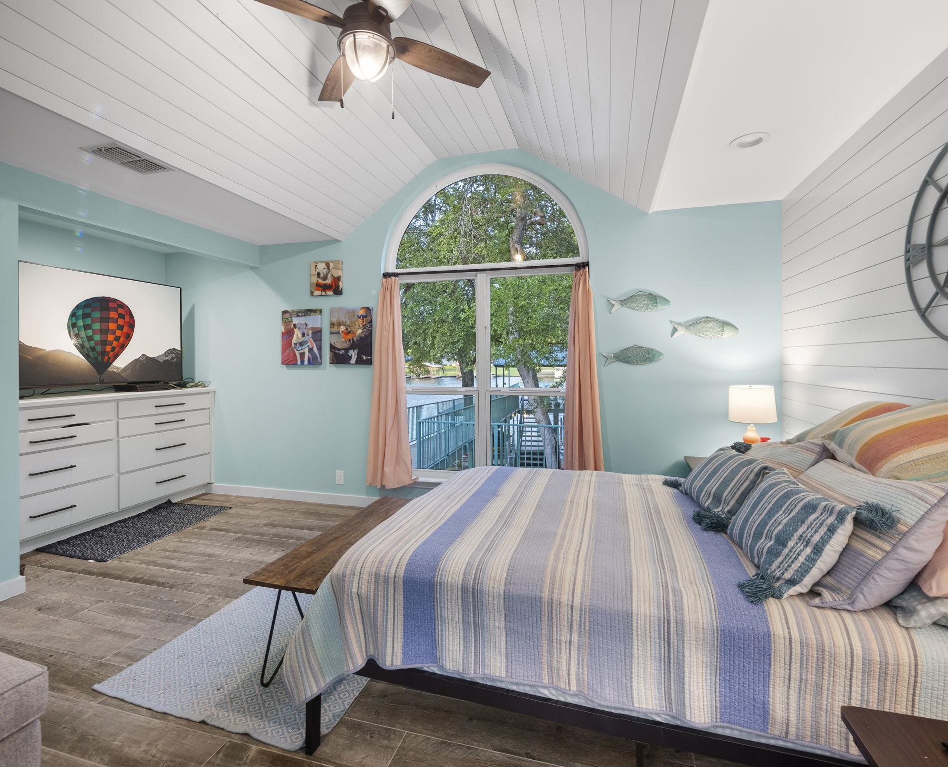 2740 WILLIAMS LAKESHORE