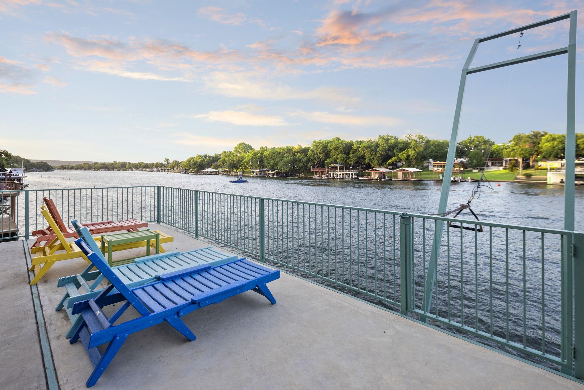 2740 WILLIAMS LAKESHORE