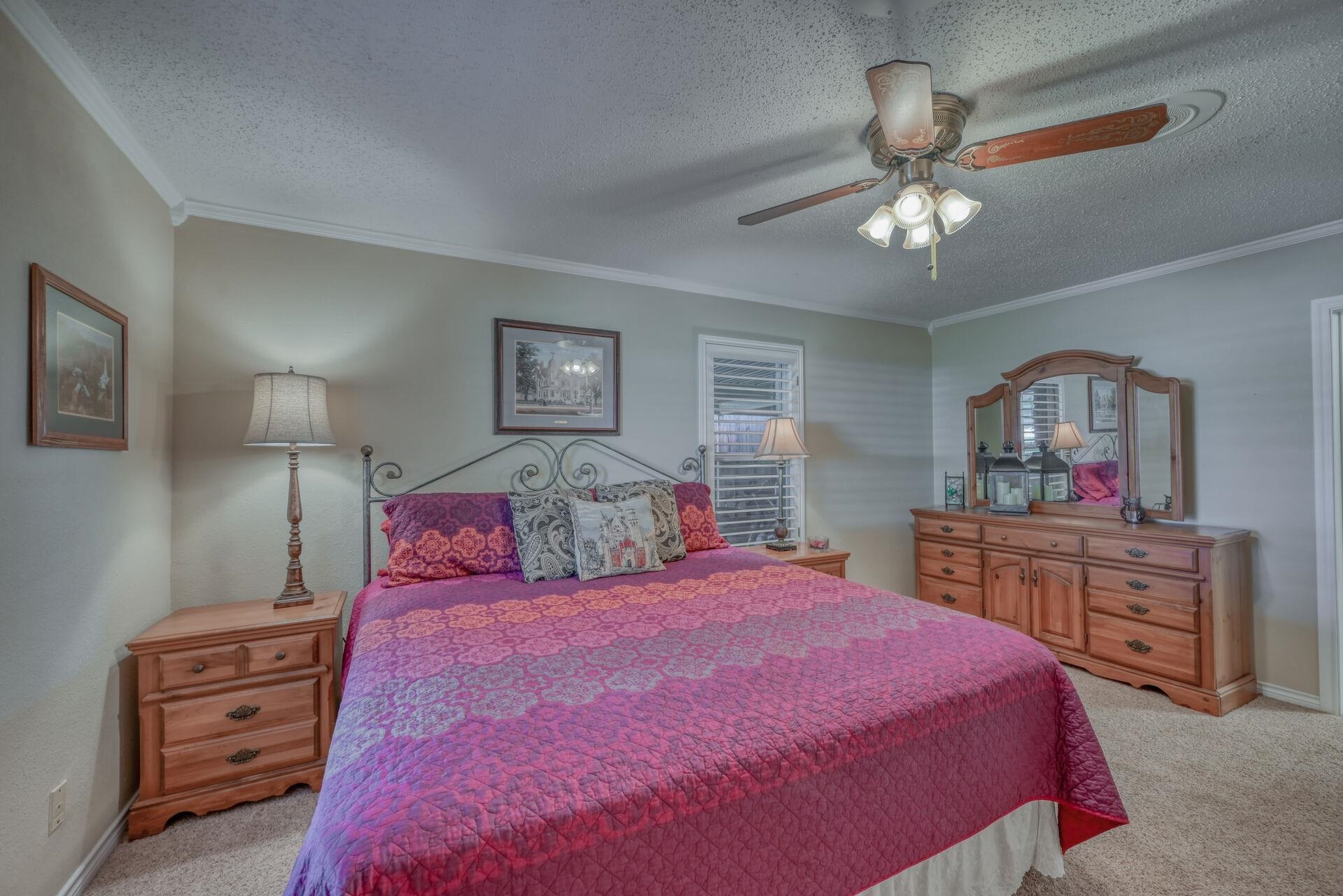1922 Blubonnet Lane