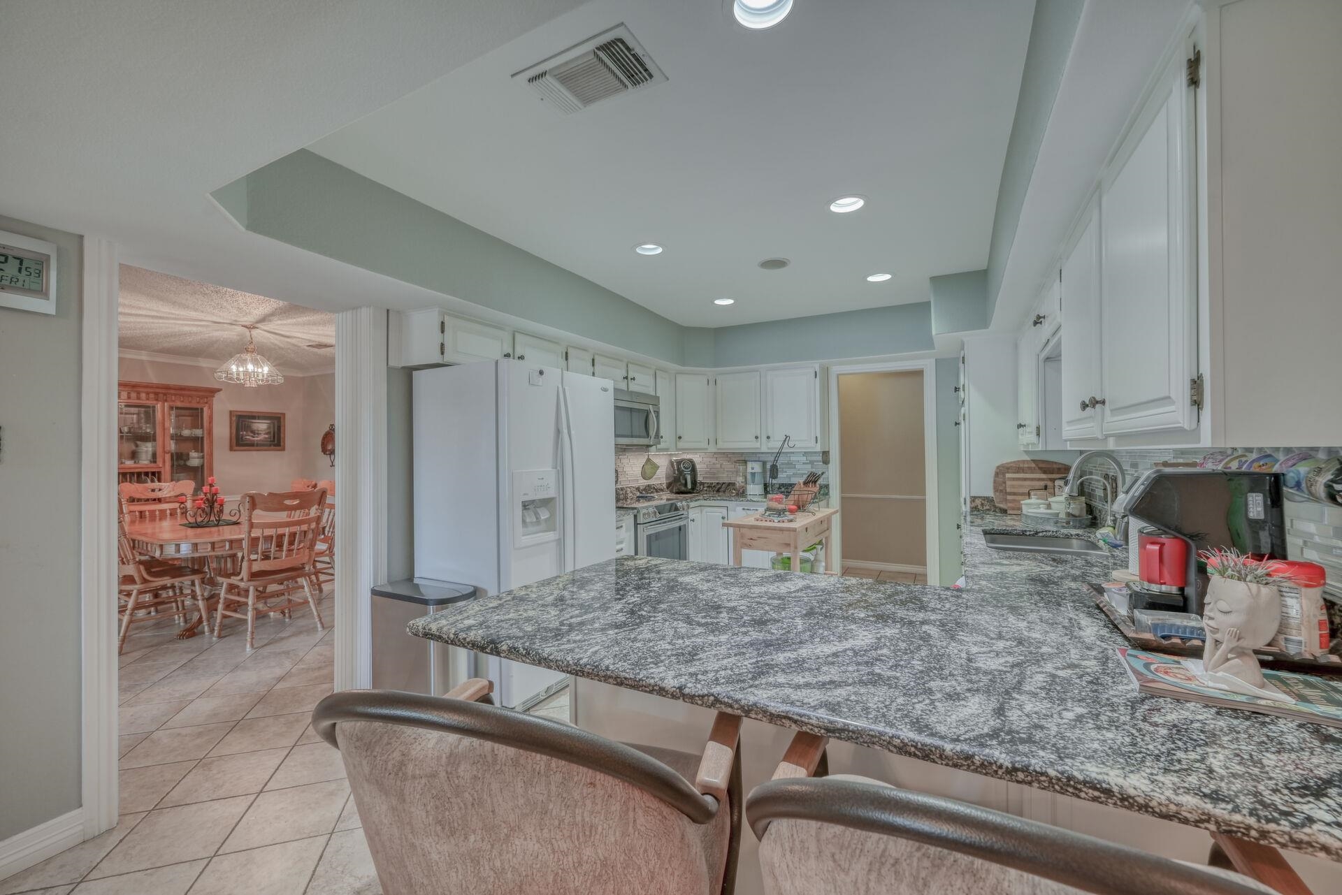 1922 Blubonnet Lane