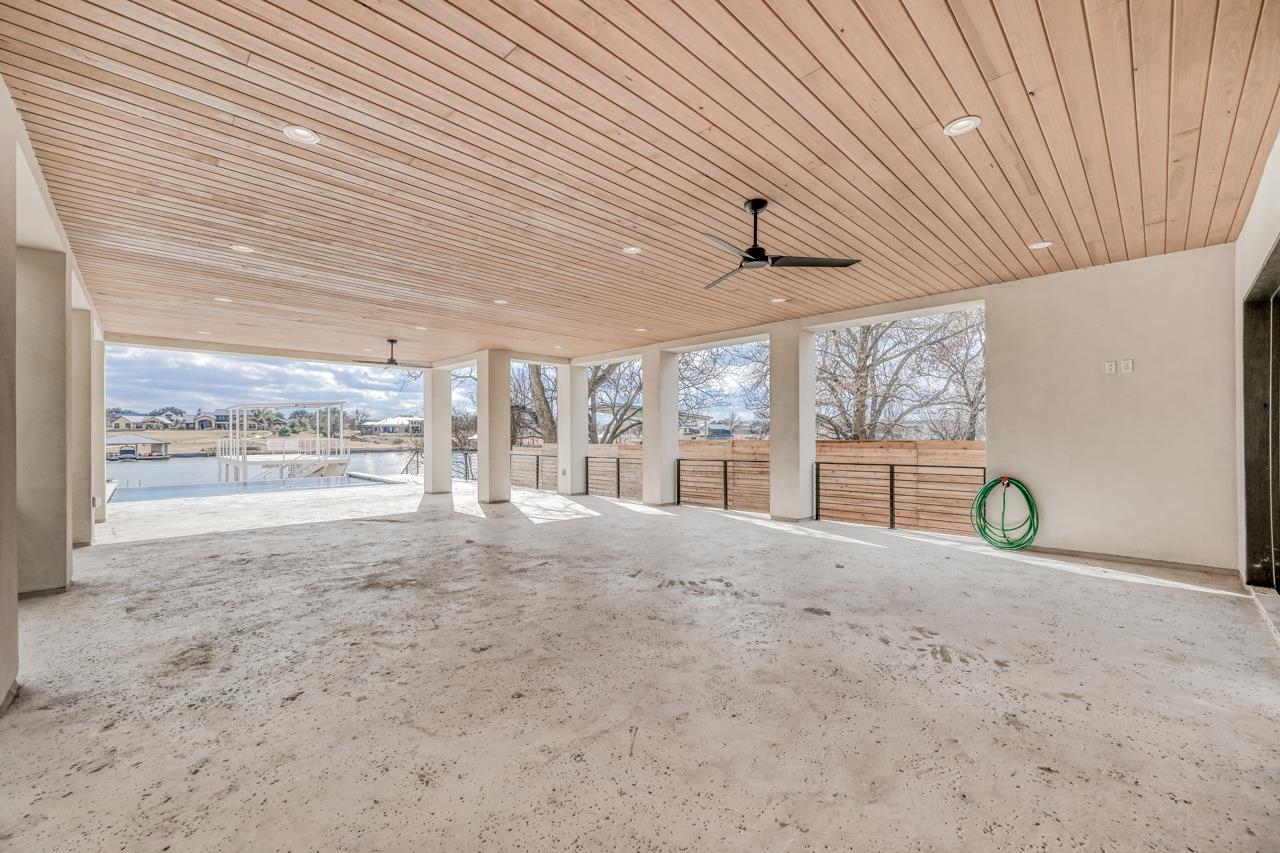 533 Ellen Williams Loop