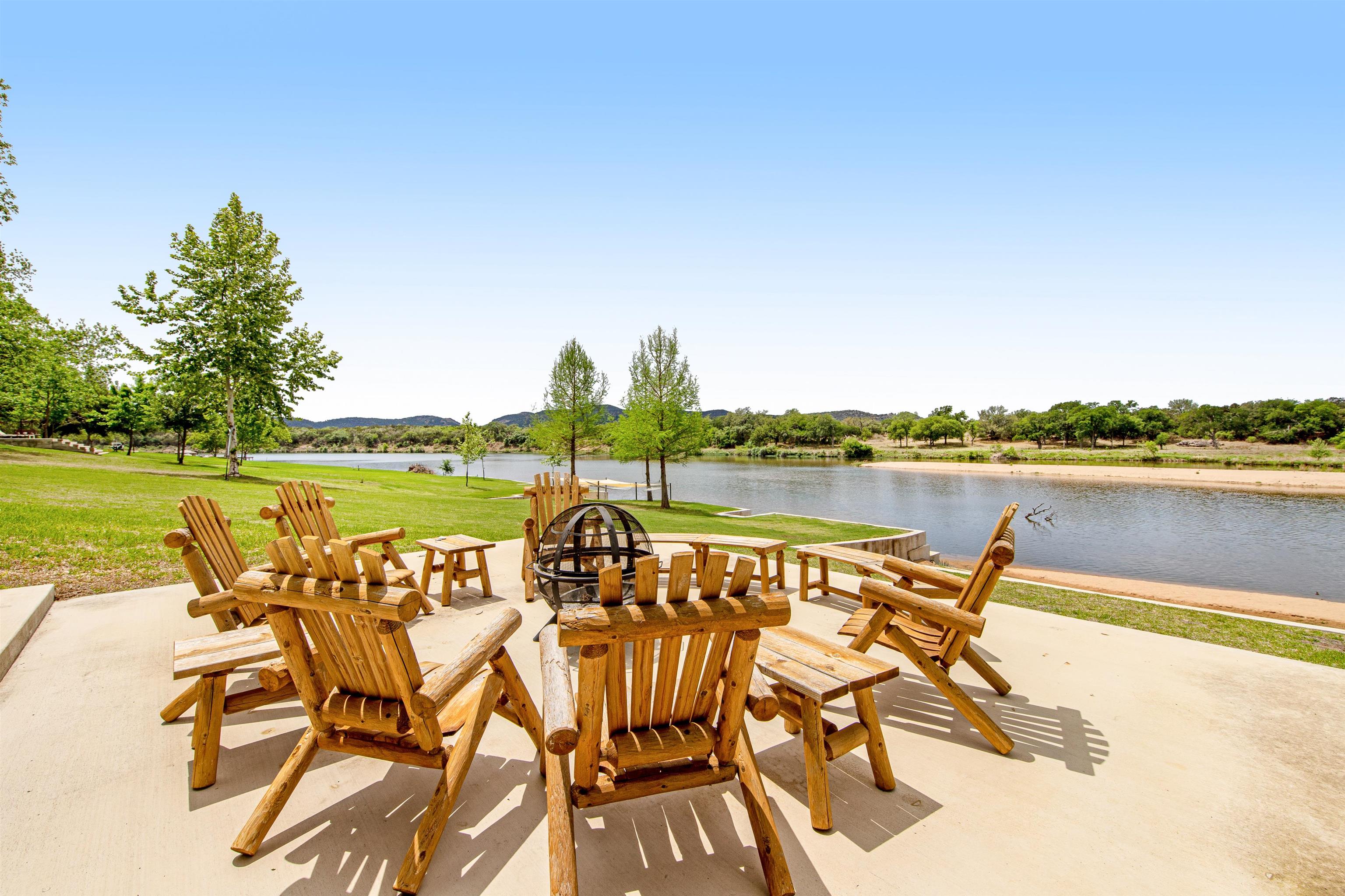 4902 River Oaks Drive