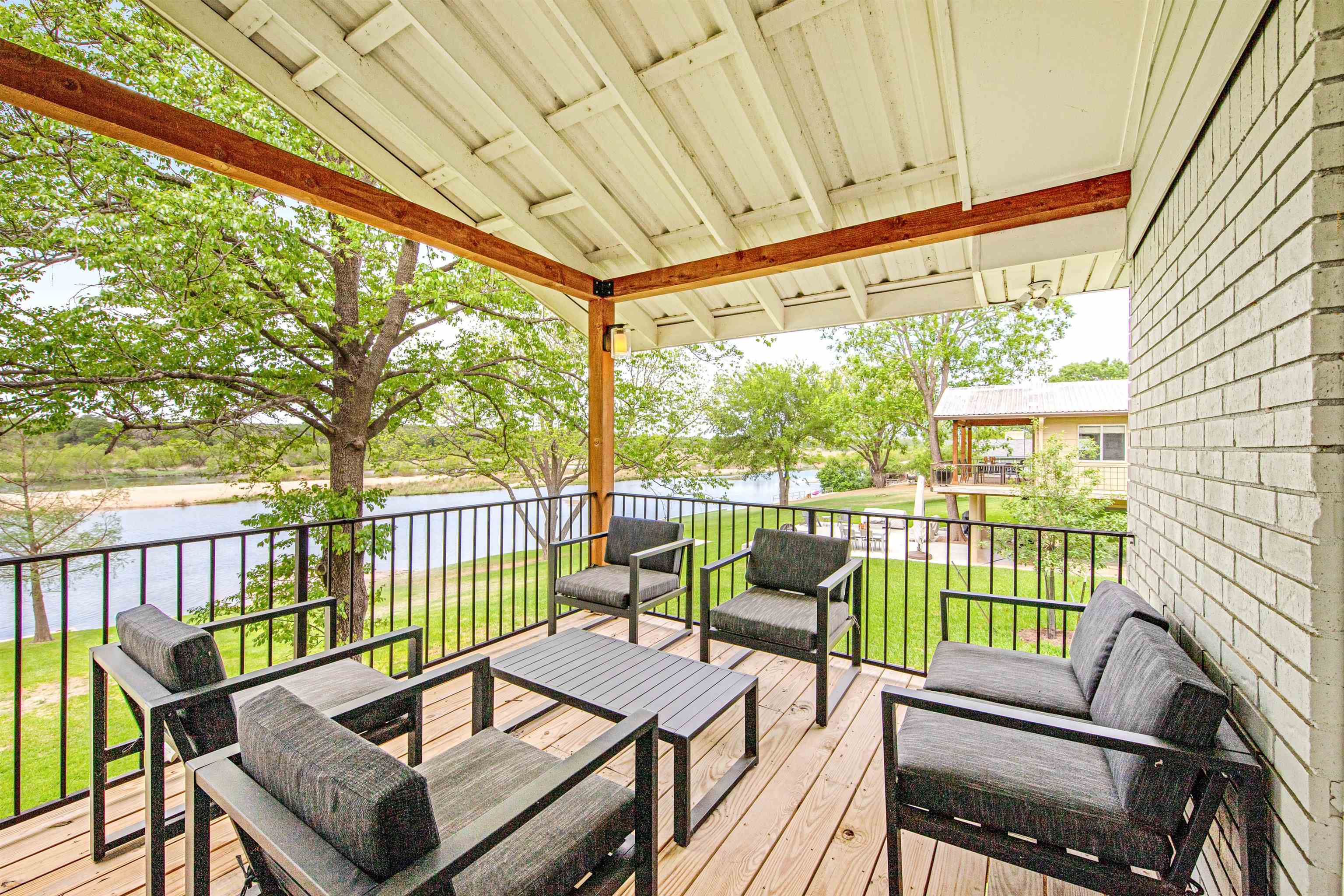 4902 River Oaks Drive