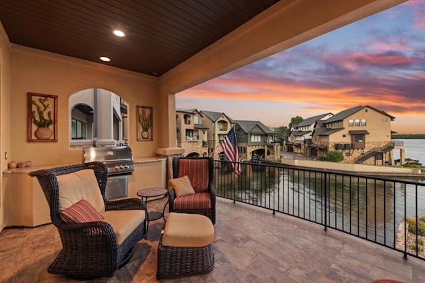 101 Chandler Way