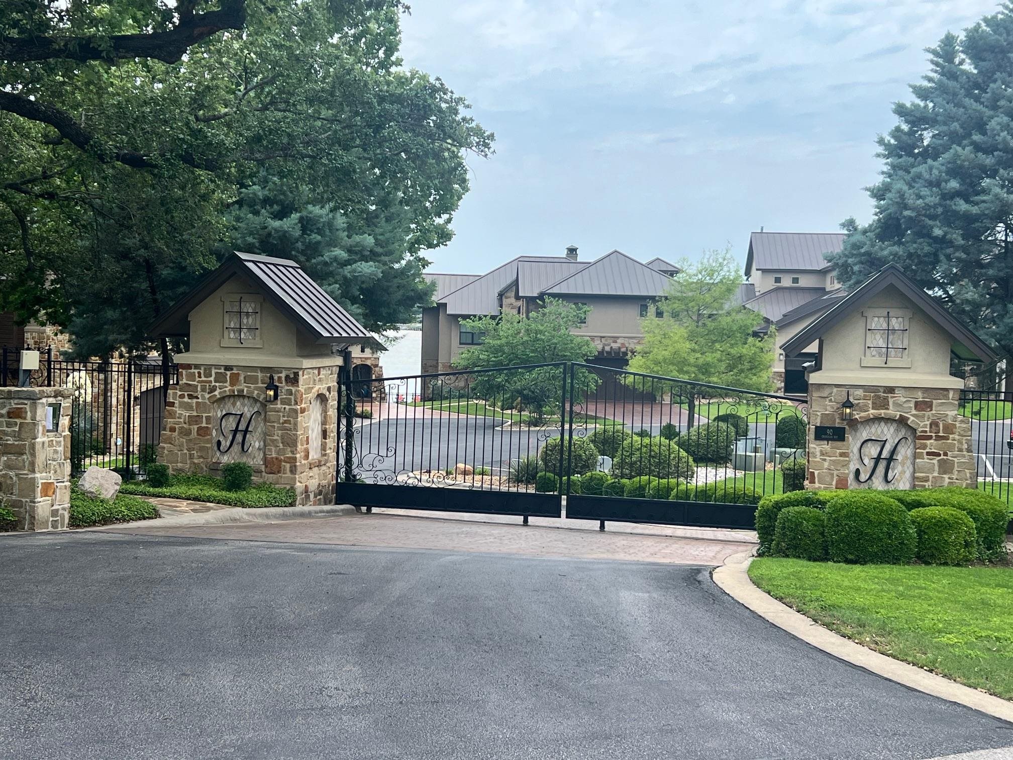 101 Chandler Way