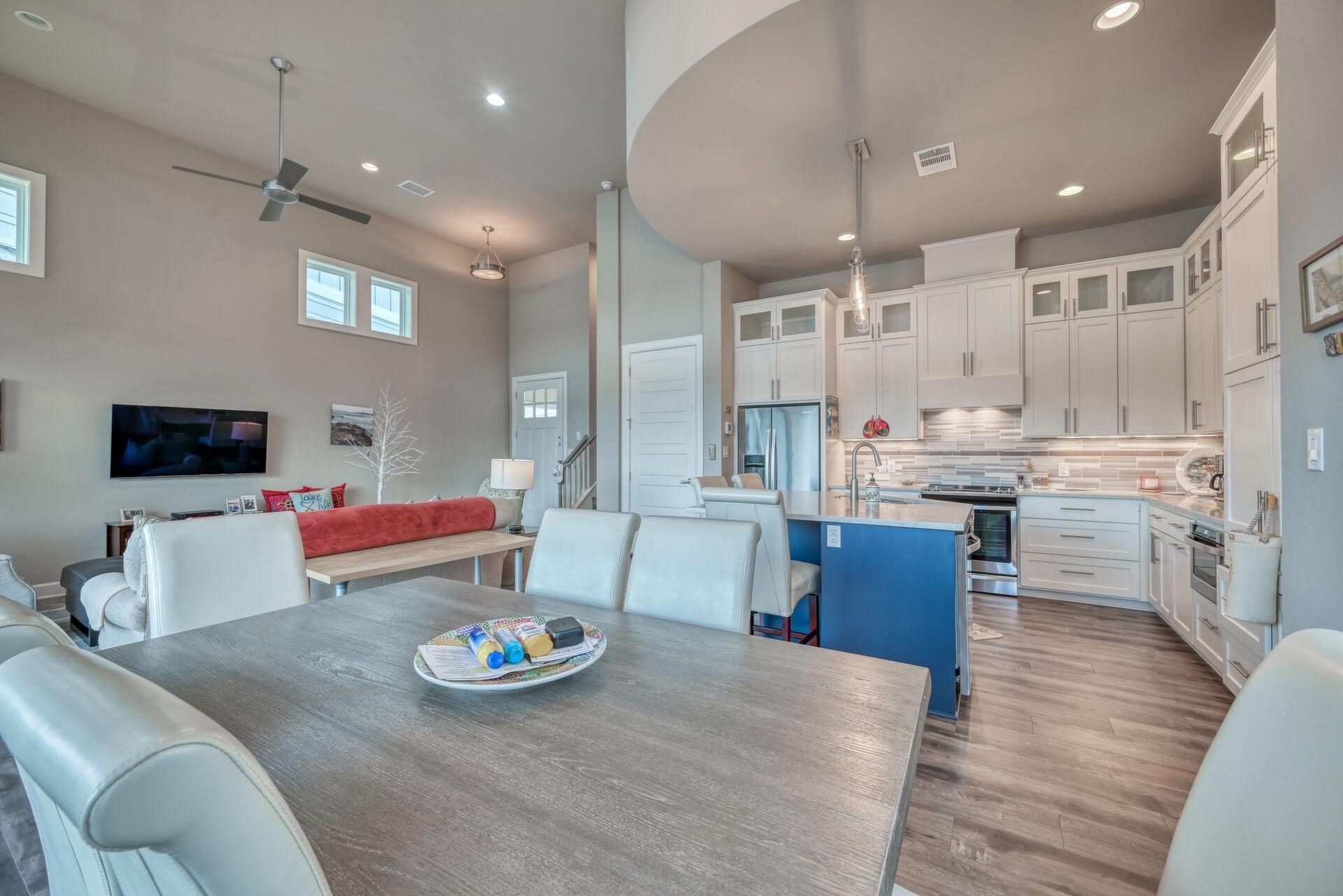 304 ISLAND CIRCLE