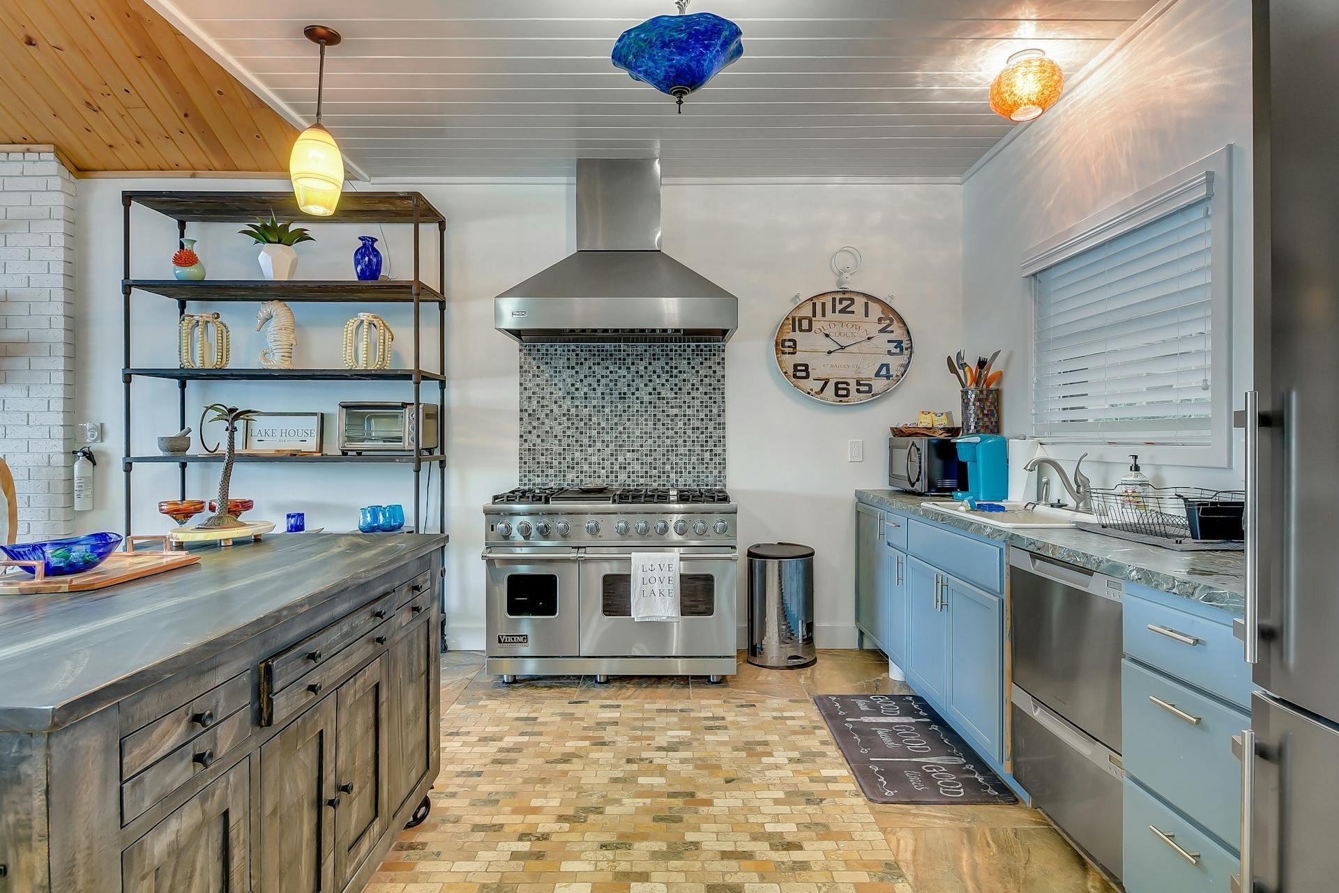 1720 BLUEBONNET