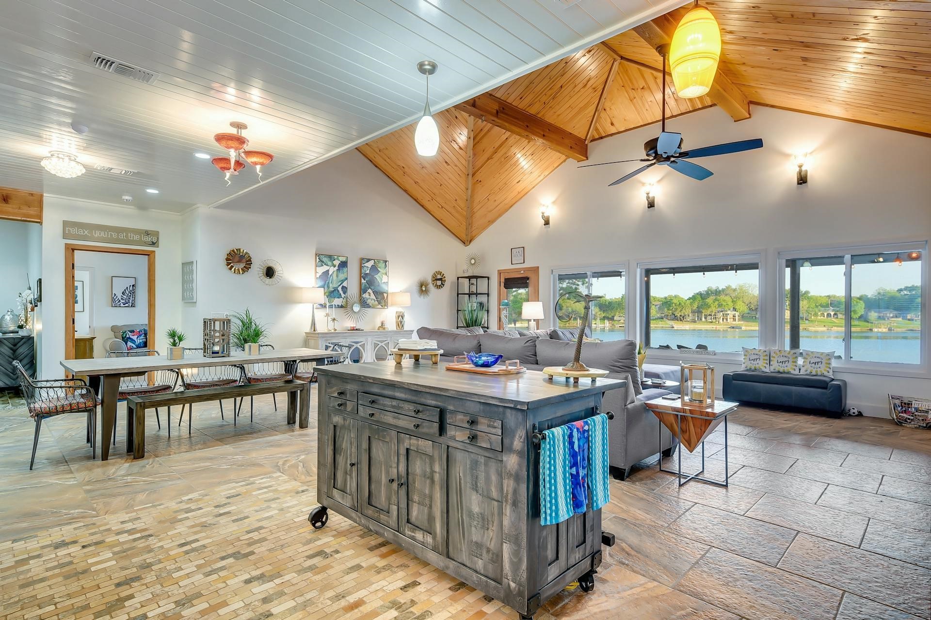 1720 BLUEBONNET