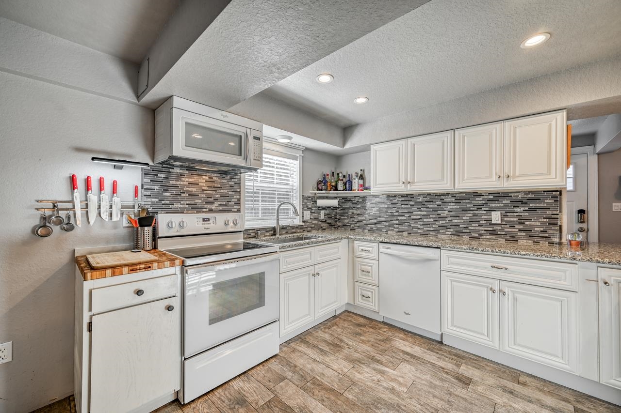 410 Sandy Mountian