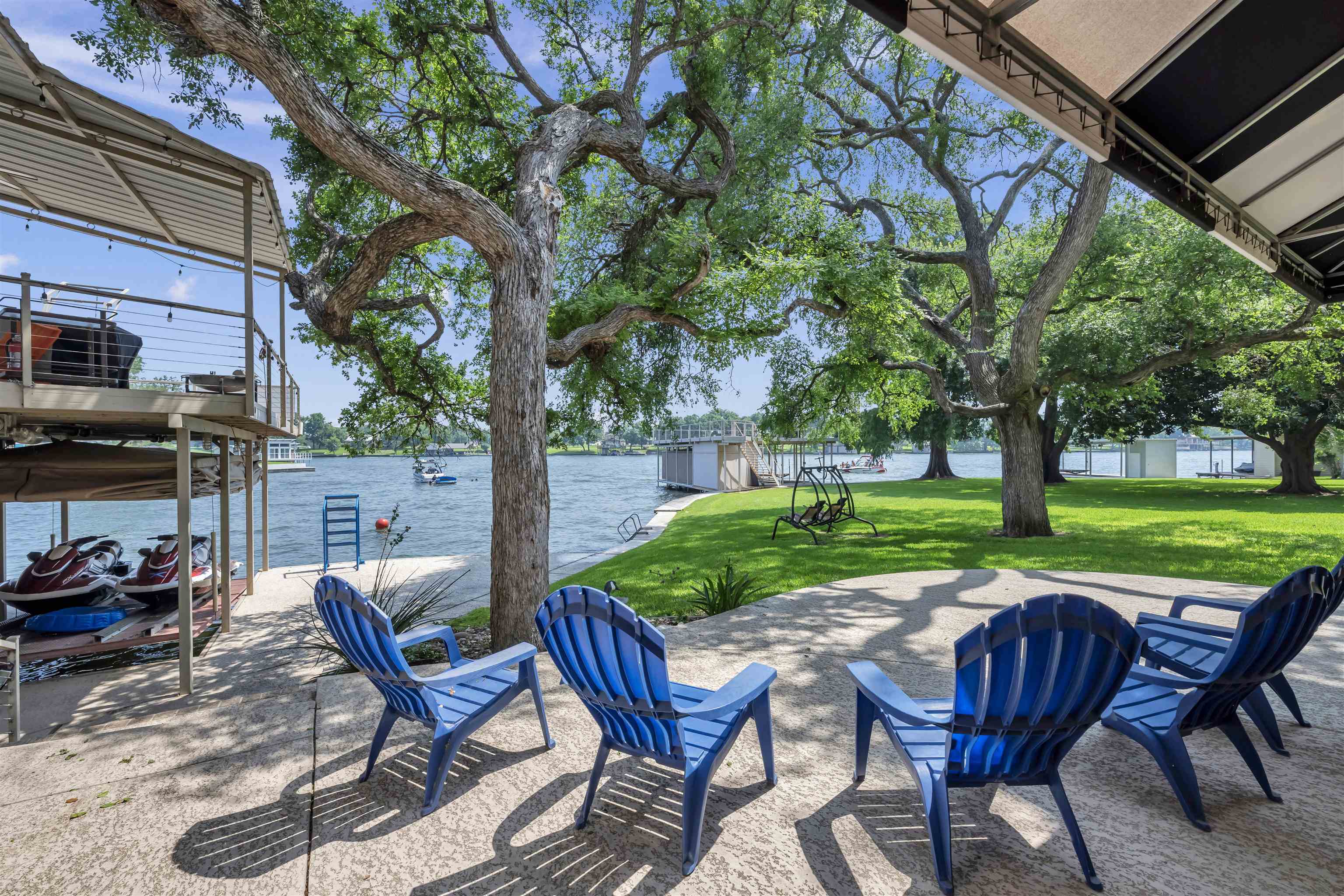 589 Crestwood Drive