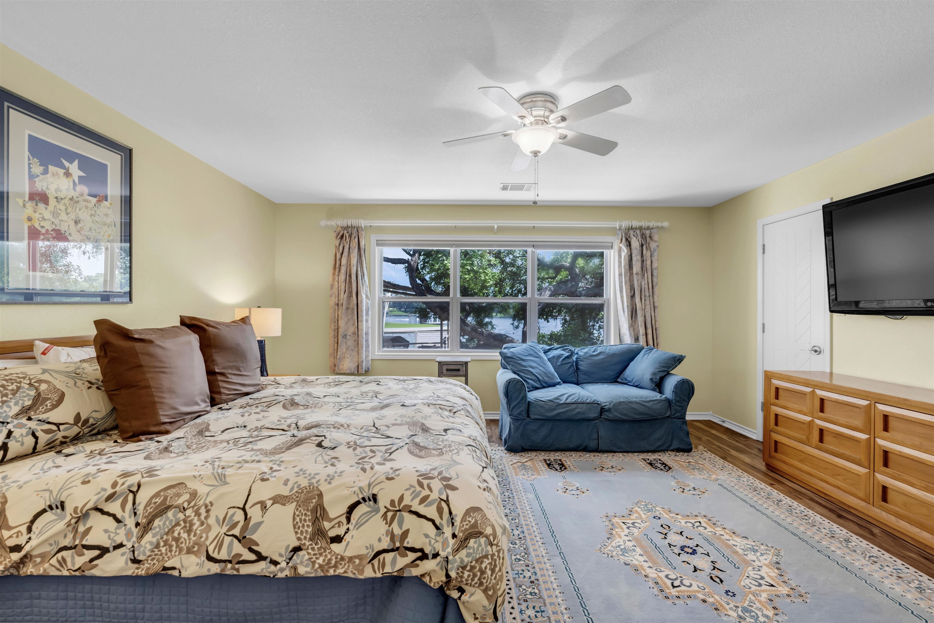 589 Crestwood Drive