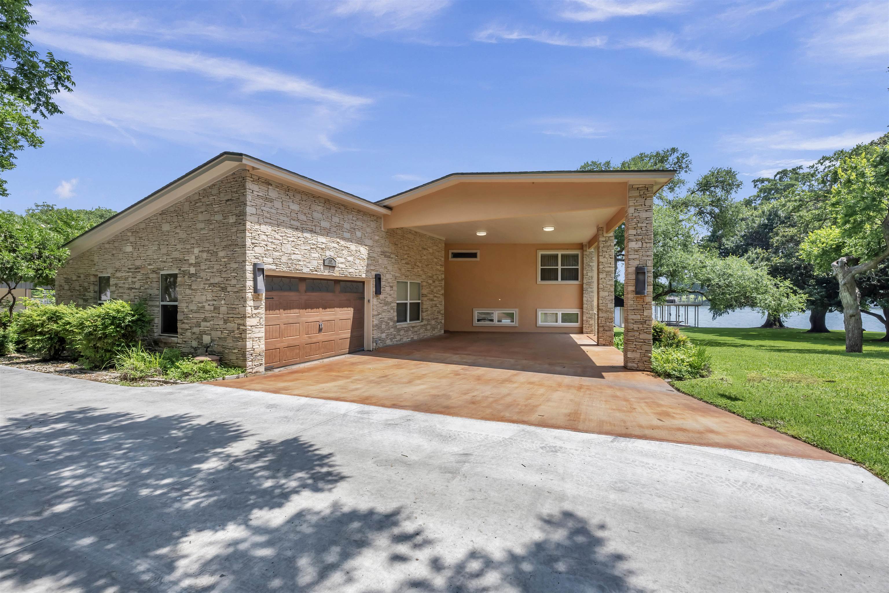 589 Crestwood Drive