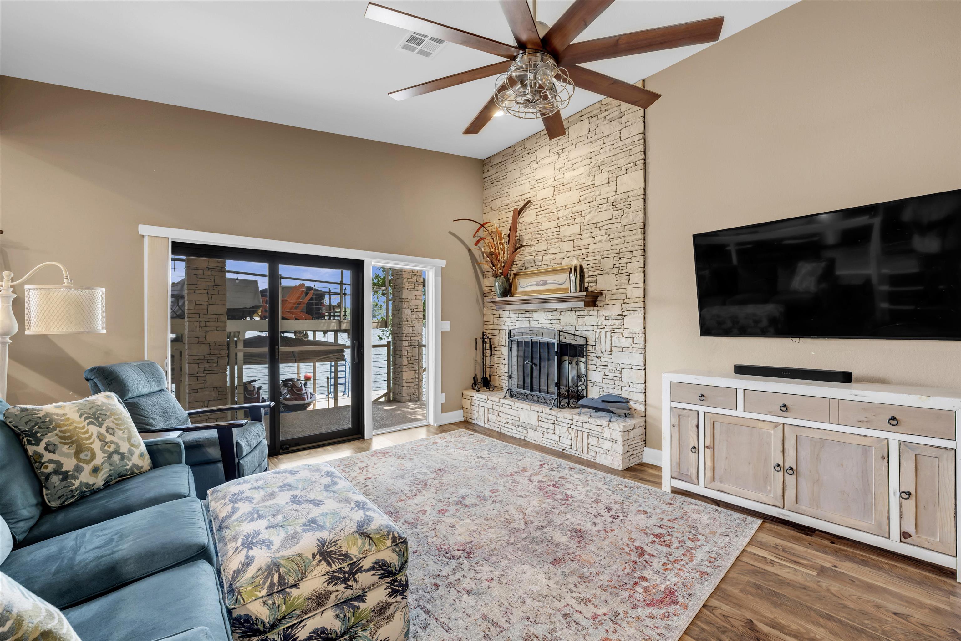 589 Crestwood Drive