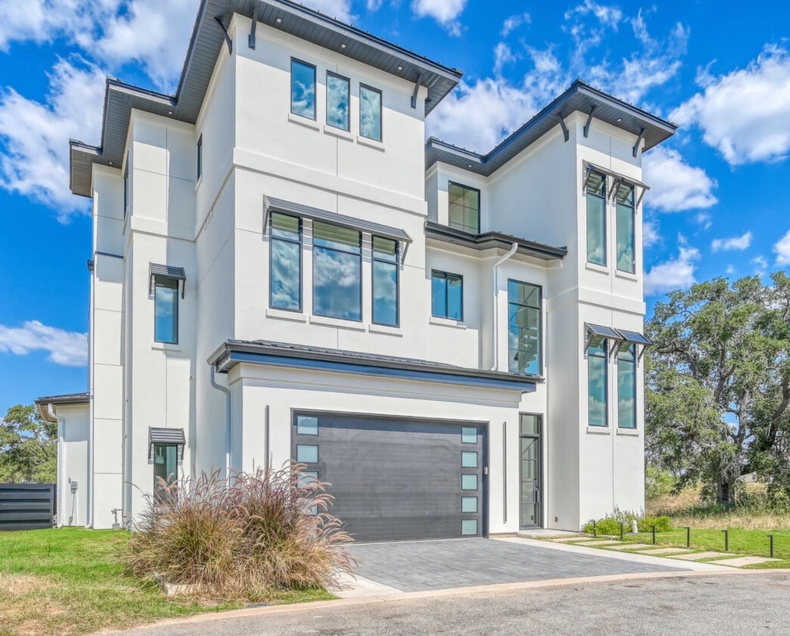 116 HOUDINI WAY