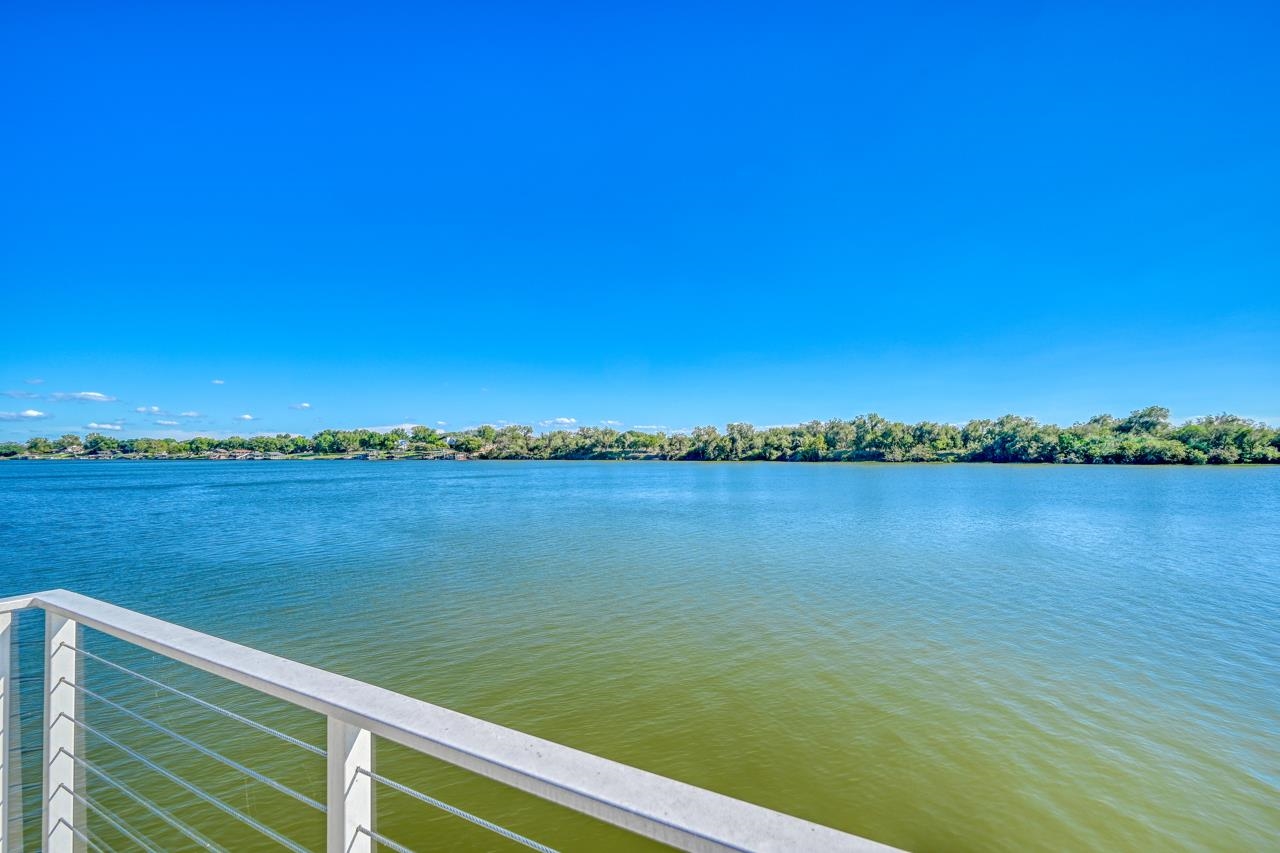 3170 River Oaks Drive