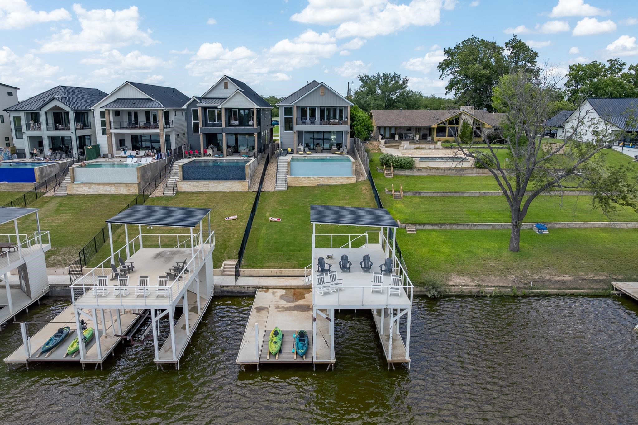3170 River Oaks Drive