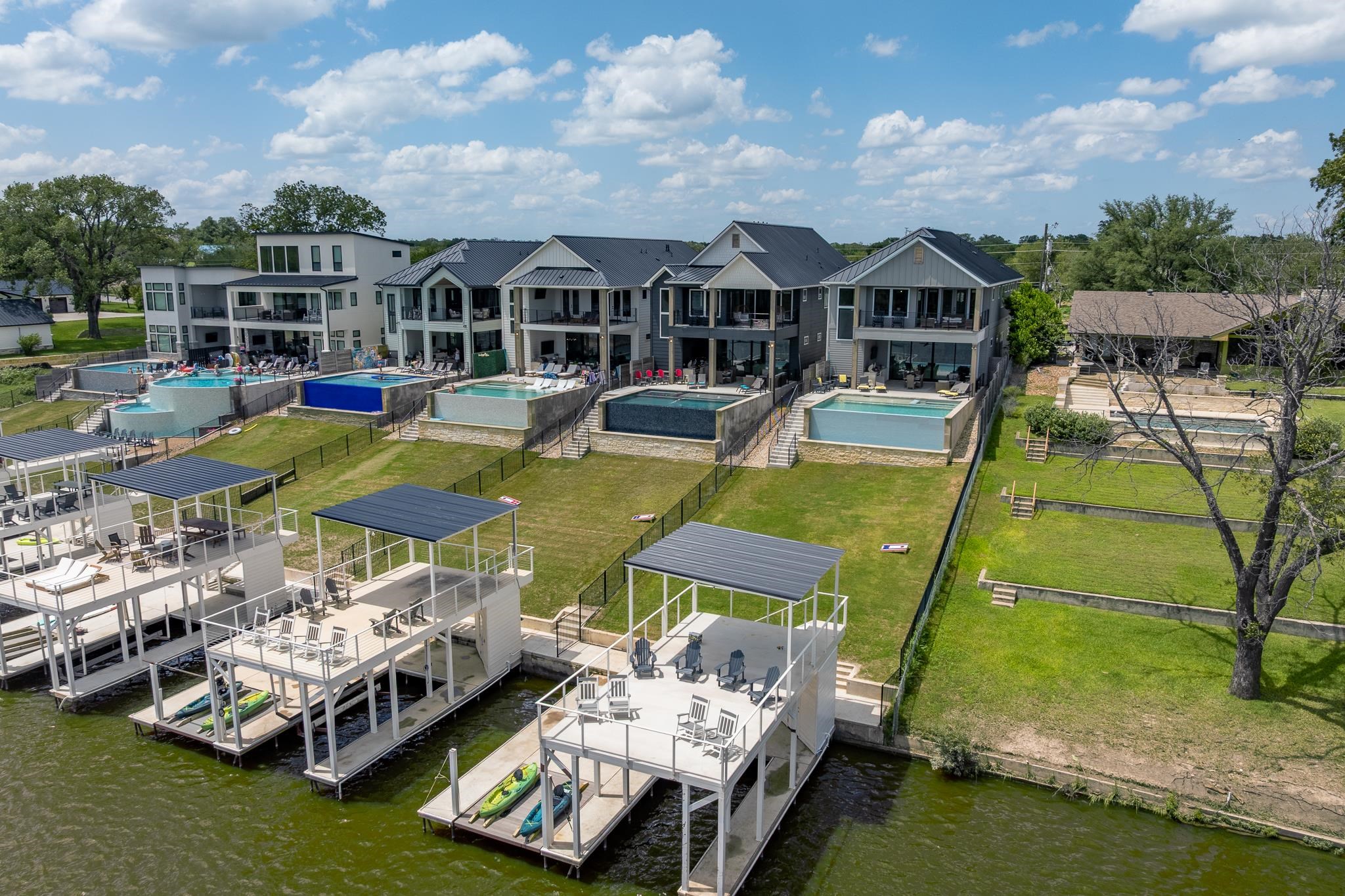 3170 River Oaks Drive