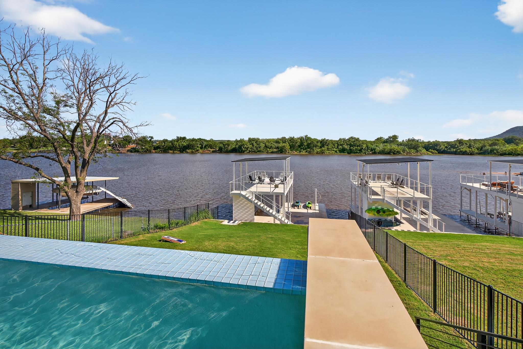 3170 River Oaks Drive