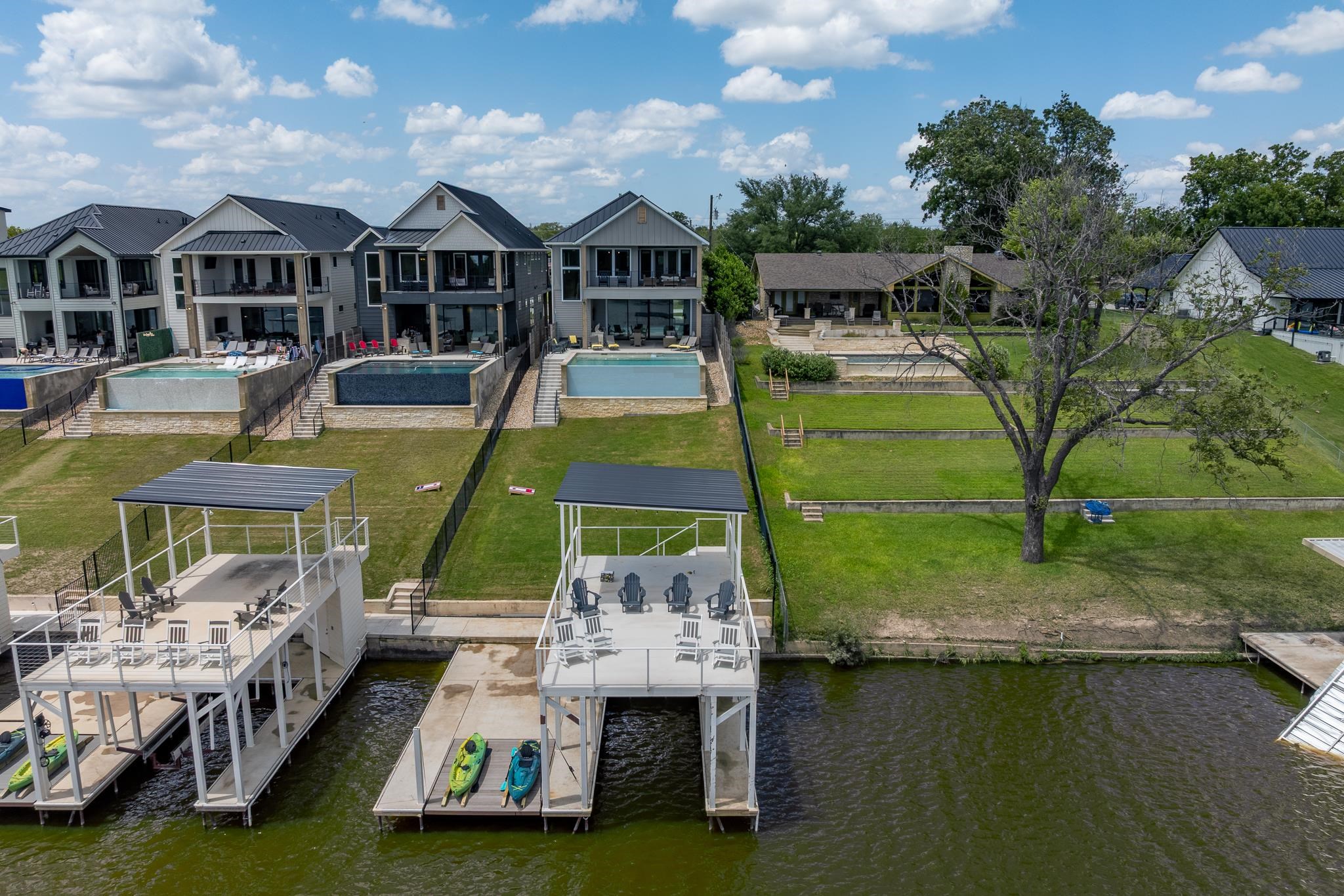 3170 River Oaks Drive